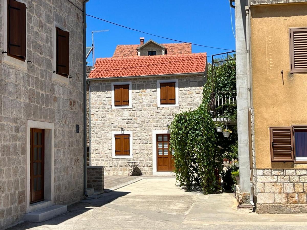 House Tia Villa Vrboska Exteriör bild